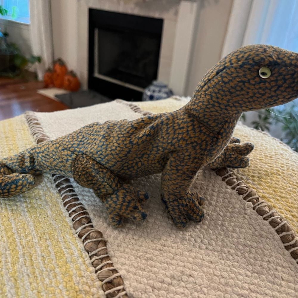 Ty Scaly lizard - Picture 2 of 2